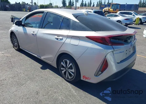 2017 Toyota Prius Prime Premium z USA, uszkodzony, nr VIN JTDKARFP0H3037669